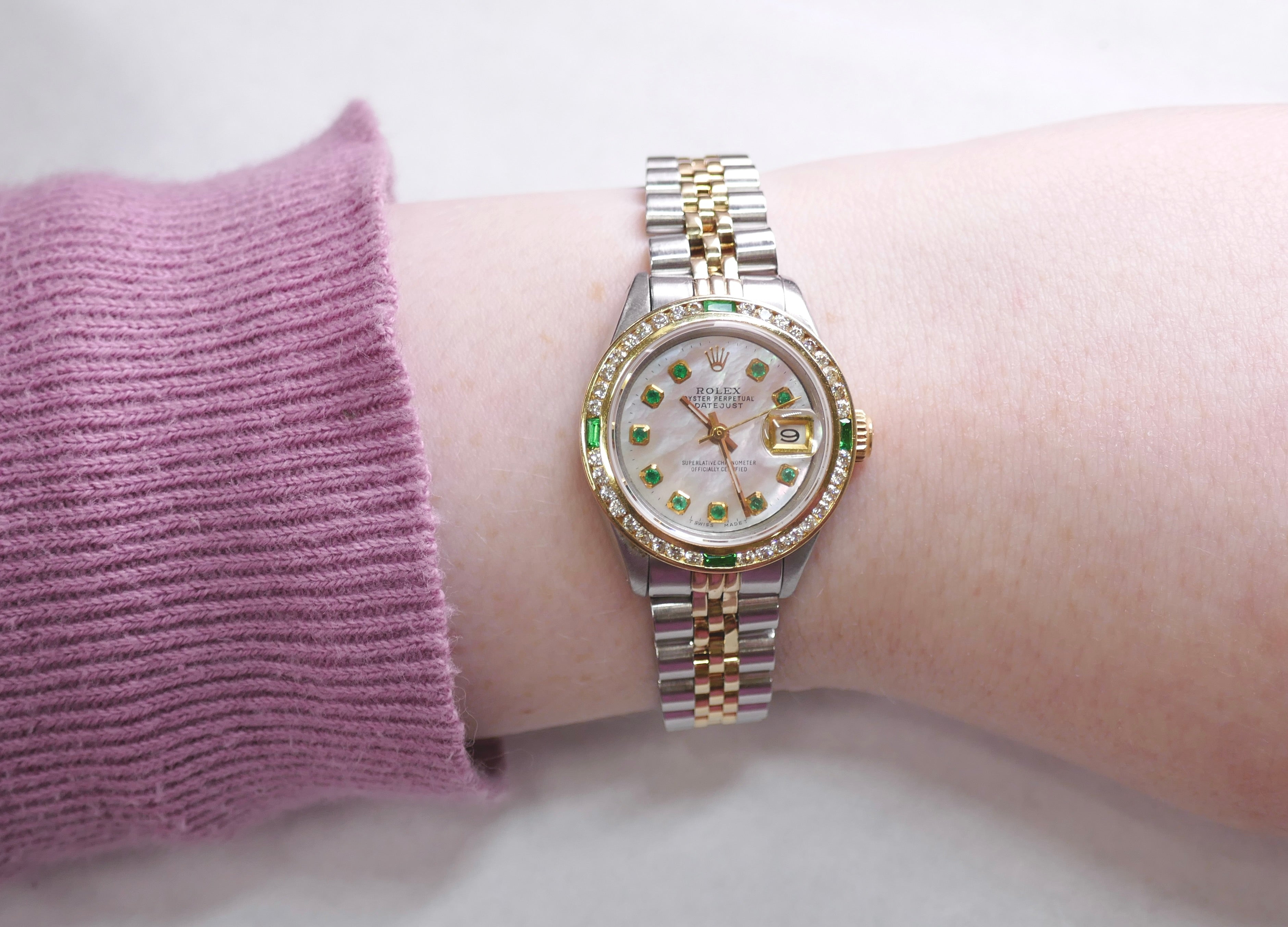 Rolex Oyster Perpetual Datejust 69173–18k Gold & Steel–Diamond & Emerald Bezel