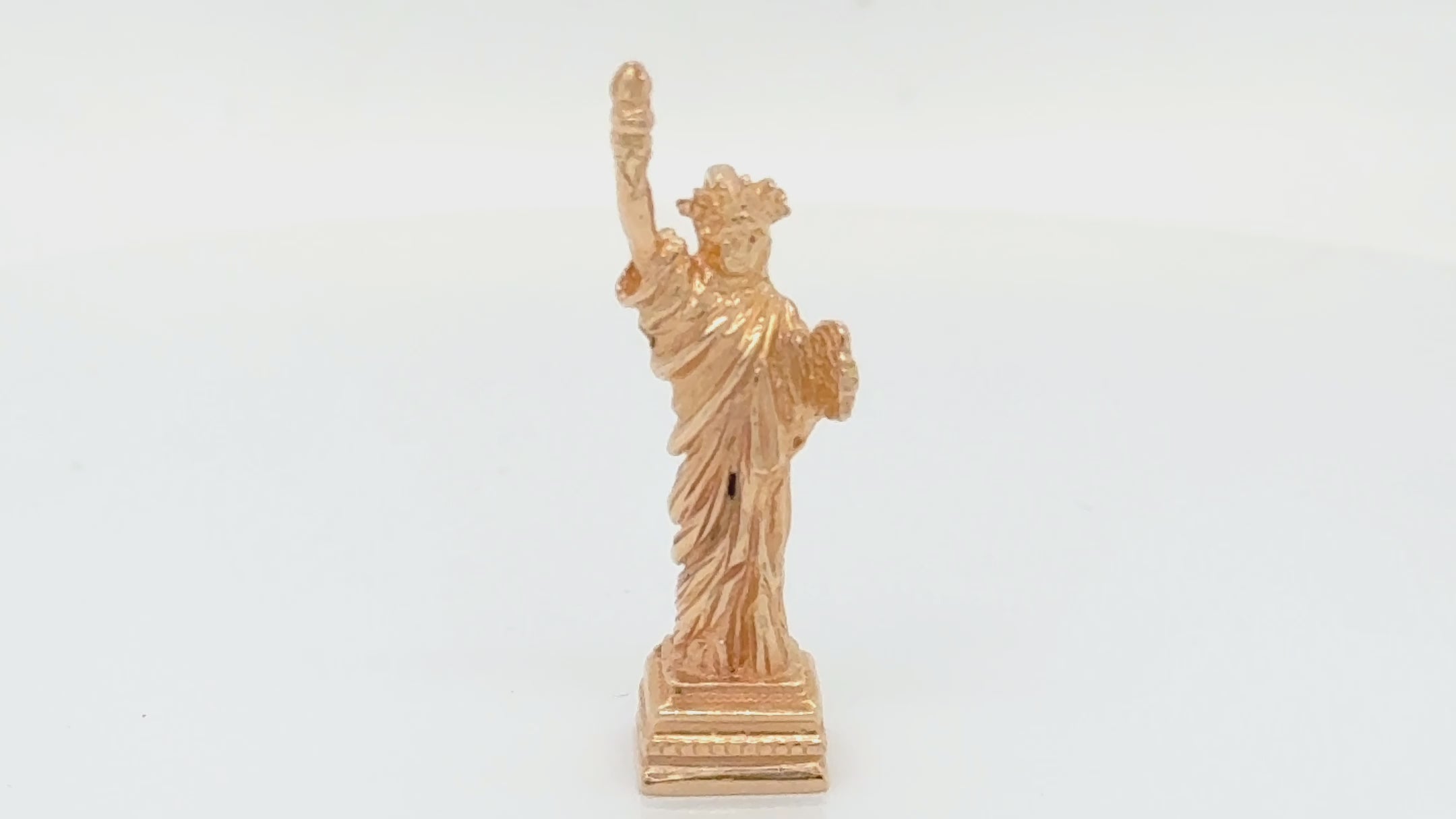 Vintage 14K Gold Statue Of Liberty Charm