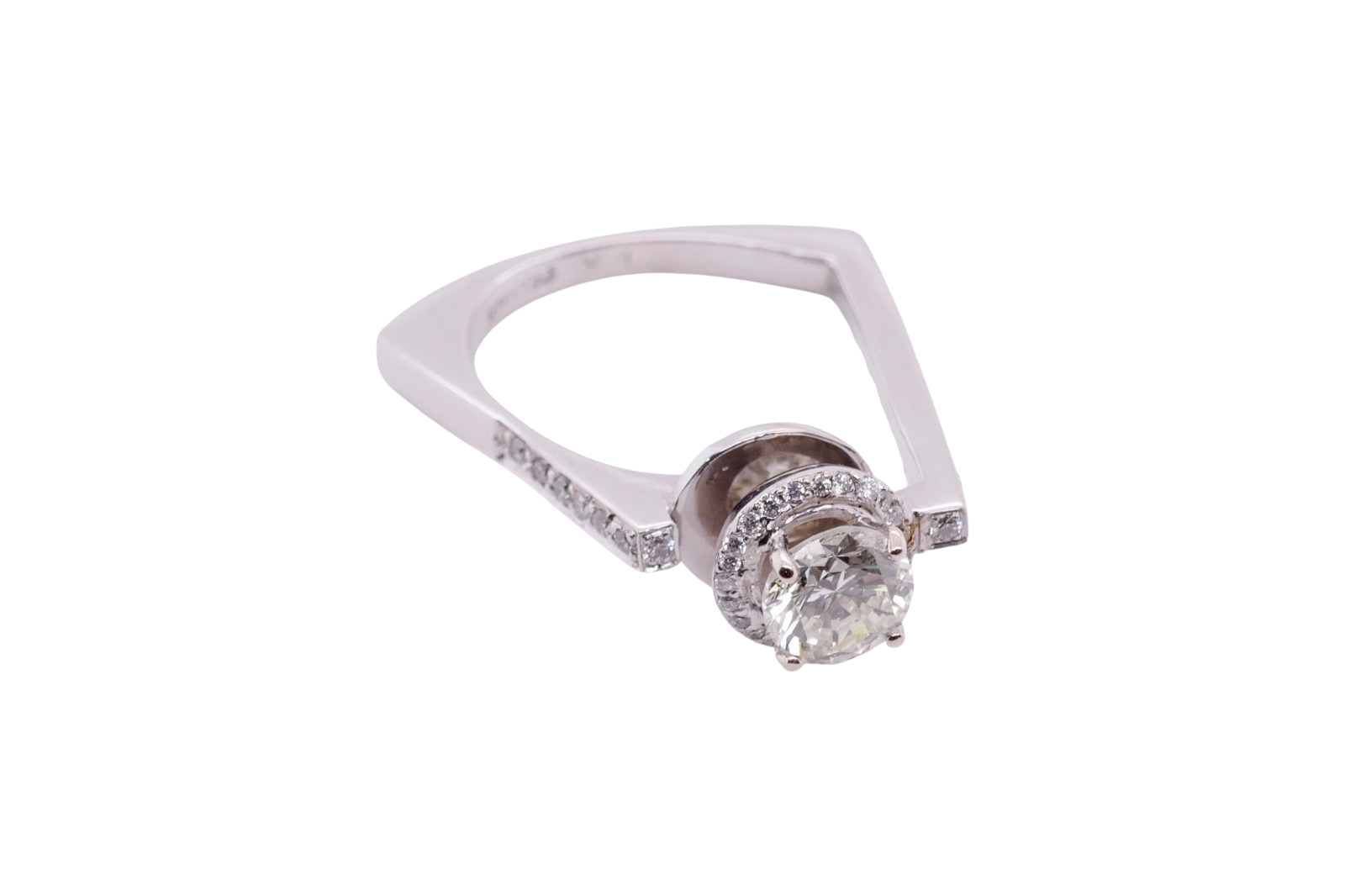 Stunning 14K White Gold Diamond Ring Size 6.5