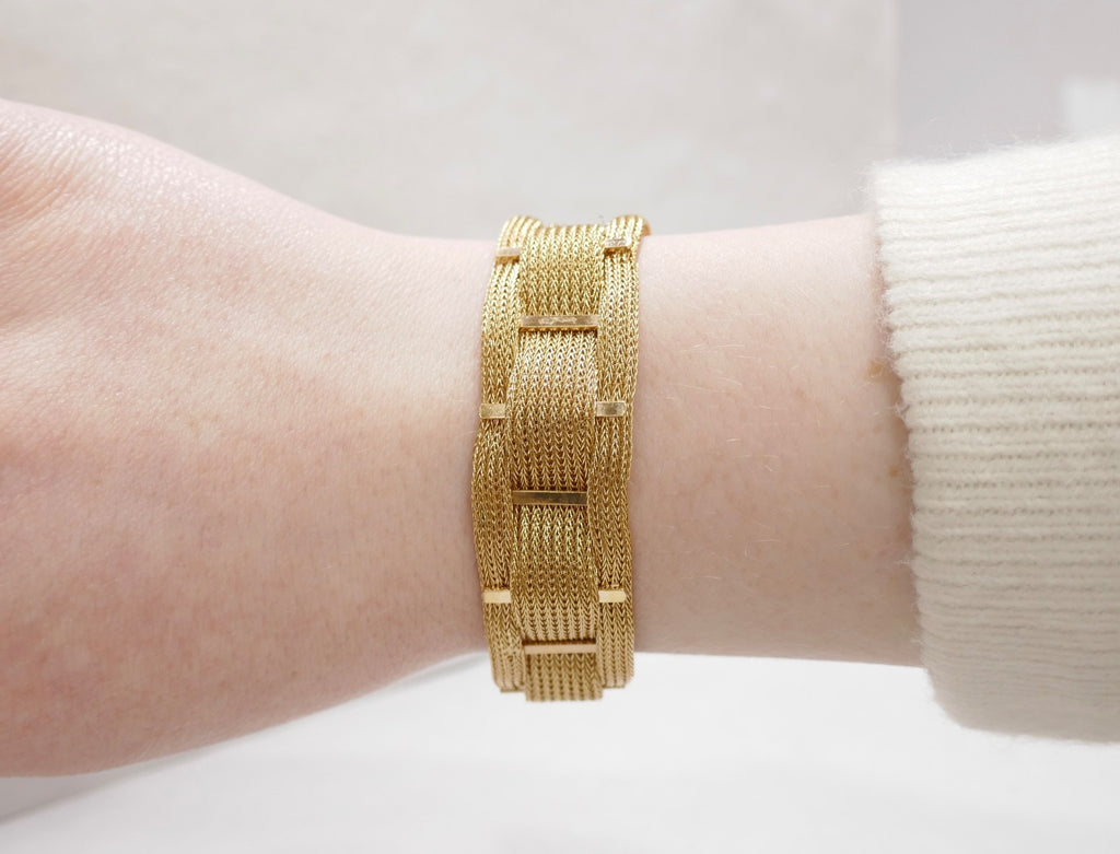 Vintage 18K Yellow Gold Wide Woven Mesh Bracelet 7 inches