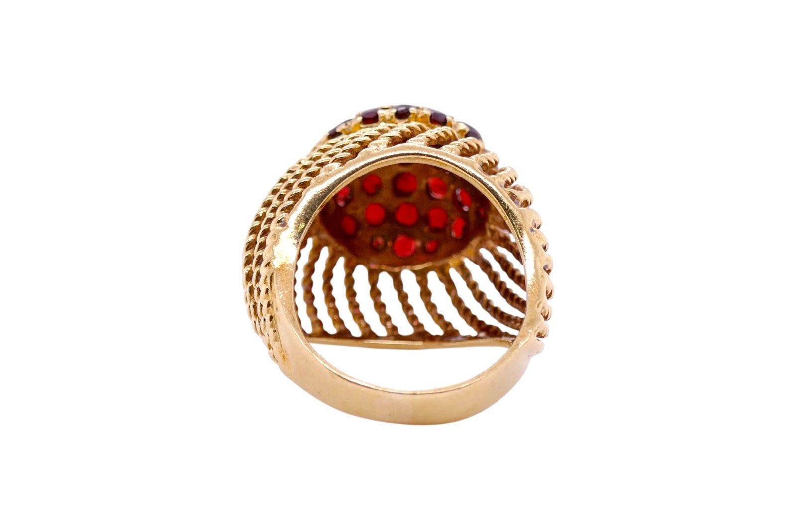 Vintage 18K Yellow Gold Garnet Dome Cocktail Ring Size 4