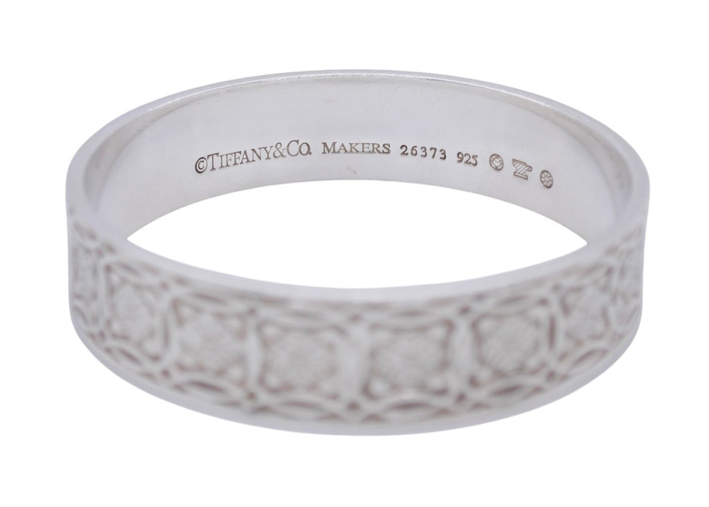 Tiffany & Co. Makers Celtic Leaf Sterling Silver Bangle 7.5 In with Pouch & Box