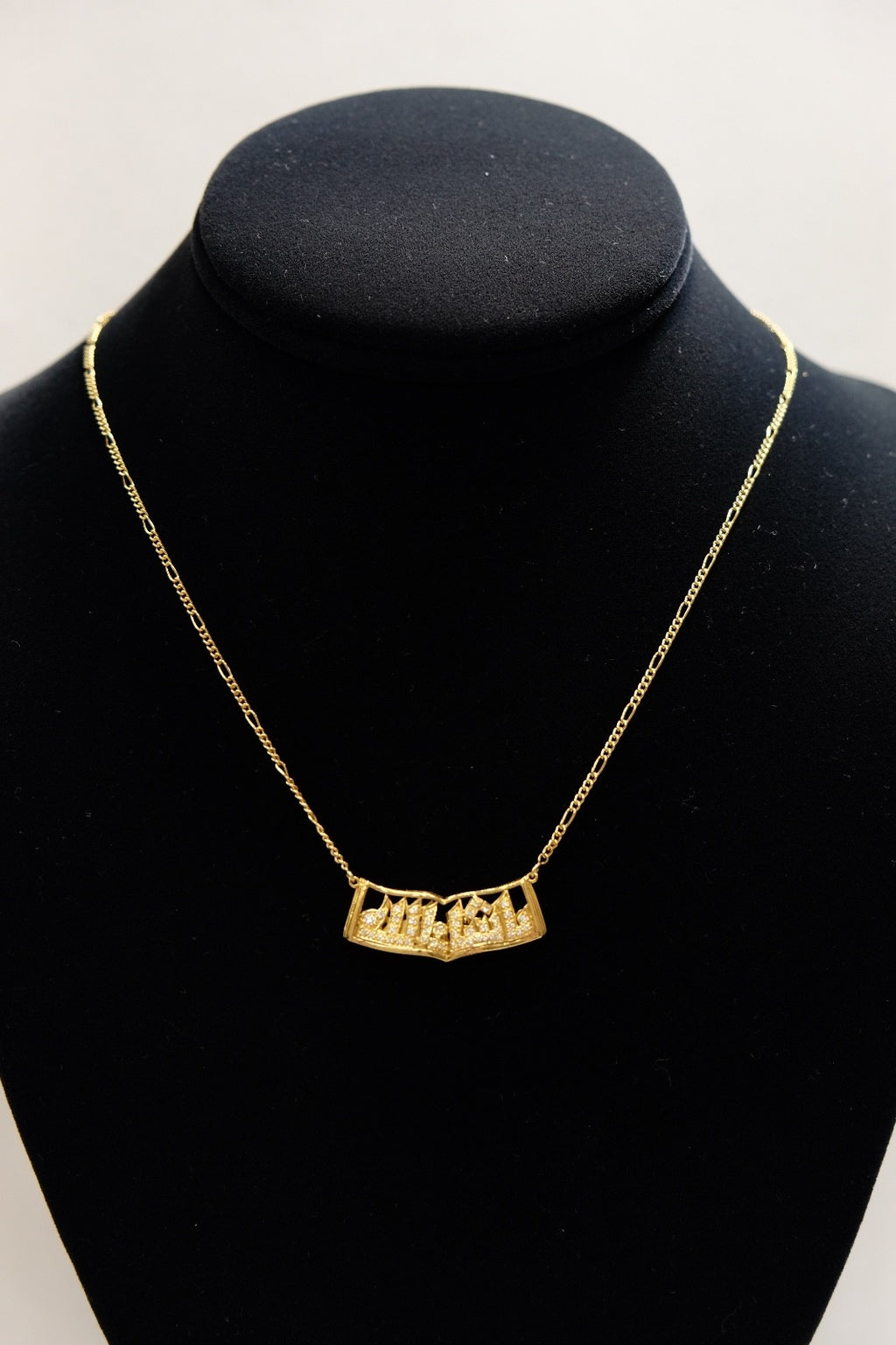 18K Gold Mouawad Arabic Calligraphy Pendant Necklace – Diamond Accents