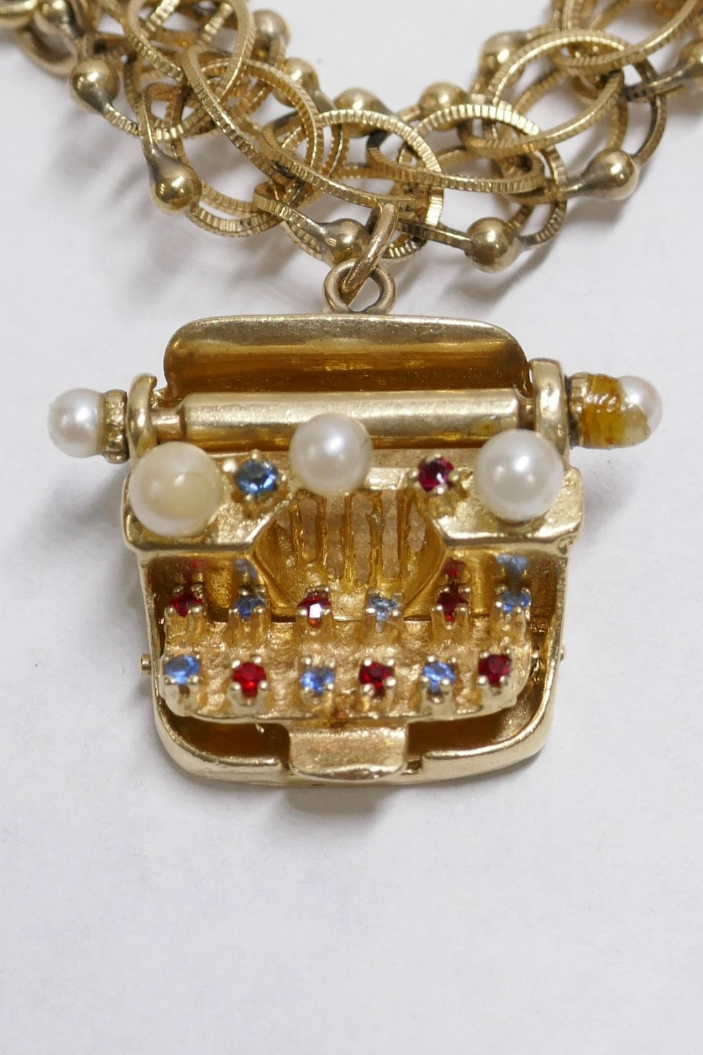 Vintage 14K Gold Charm Bracelet with 8 Large Charms