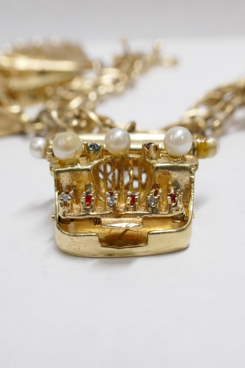 Vintage 14K Gold Charm Bracelet with 8 Large Charms