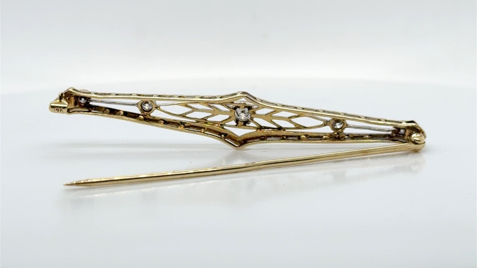 Elegant Vintage 14K Gold and Diamond Filigree Bar Pin